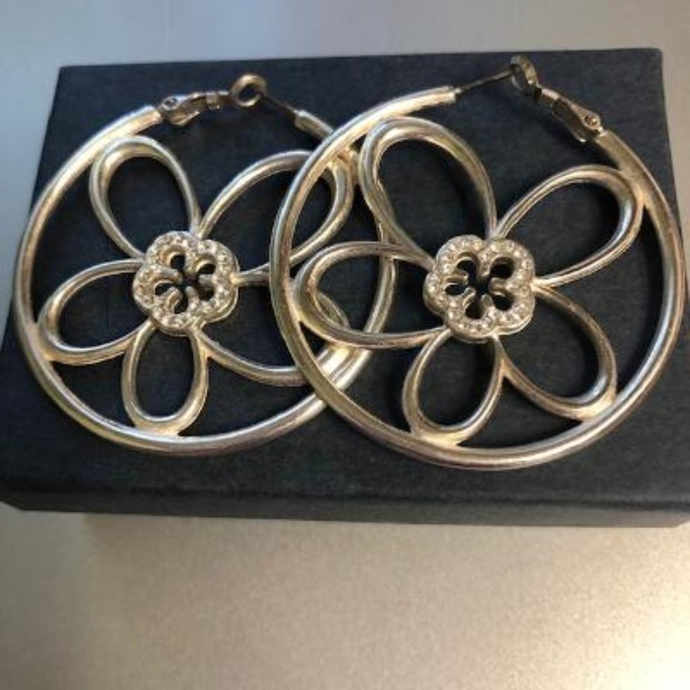 BRIGHTON Silver "FLOWER HOOP" Lever Back Earrings